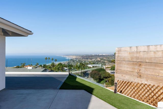 7274 Via Capri, La Jolla, CA 92037