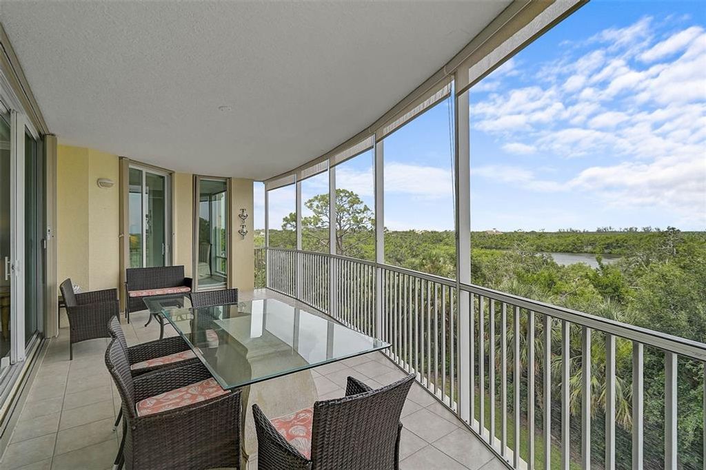 385 N POINT ROAD 404, Osprey, FL 34229