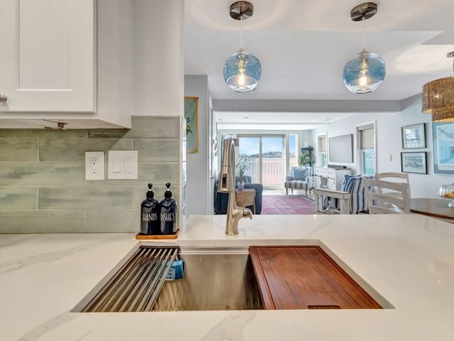 180 Cadish Avenue 4, Hull, MA 02045