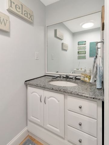 180 Cadish Avenue 4, Hull, MA 02045