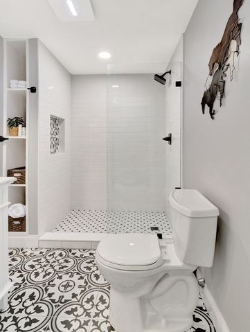 180 Cadish Avenue 4, Hull, MA 02045