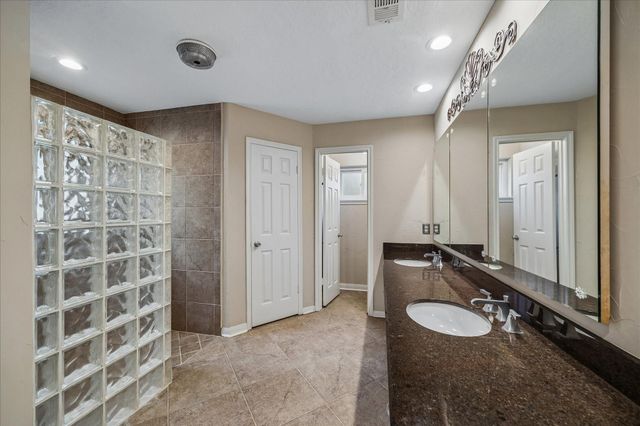 3407 Park Royal Drive, Kingwood, TX 77339