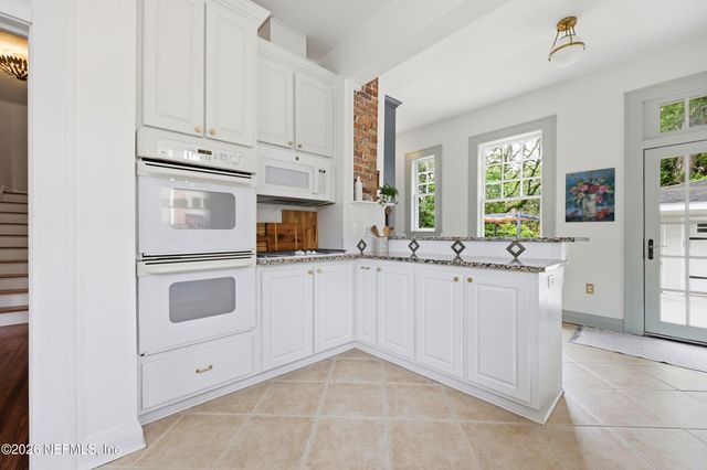 1452 AVONDALE Avenue, Jacksonville, FL 32205