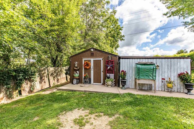 100 Jentz Drive, Potosi, WI 53820