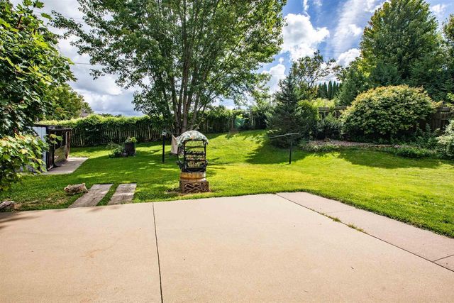 100 Jentz Drive, Potosi, WI 53820