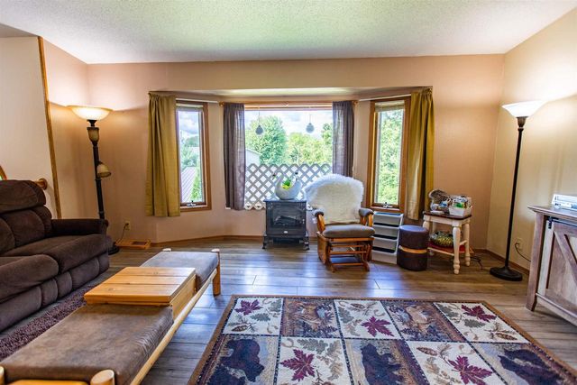 100 Jentz Drive, Potosi, WI 53820