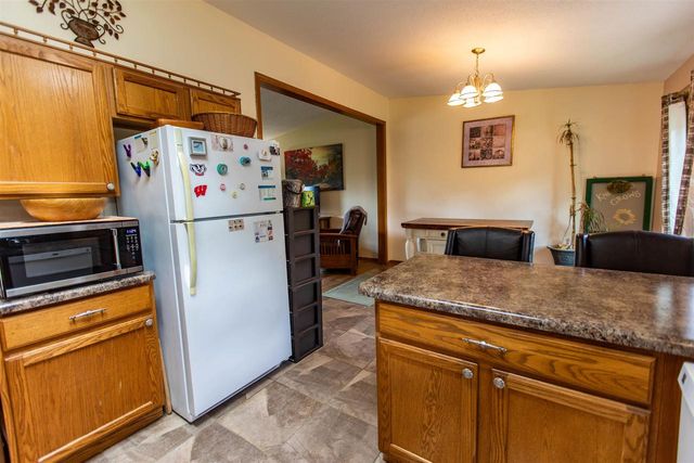 100 Jentz Drive, Potosi, WI 53820