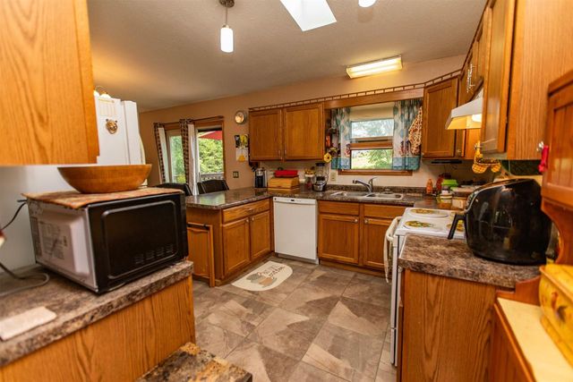 100 Jentz Drive, Potosi, WI 53820