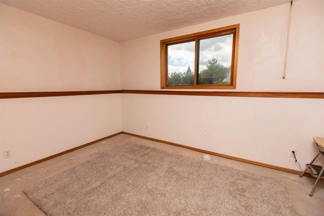 100 Jentz Drive, Potosi, WI 53820