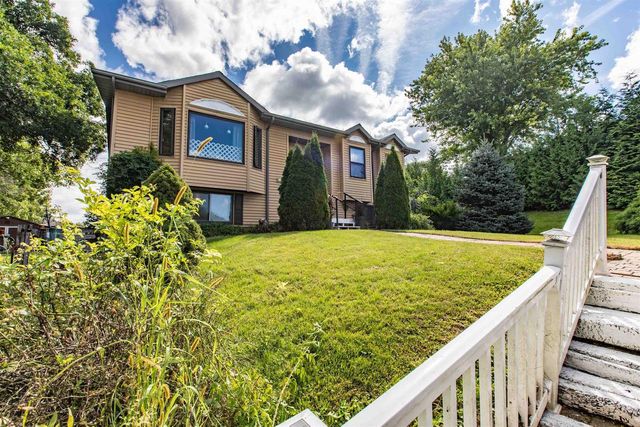 100 Jentz Drive, Potosi, WI 53820