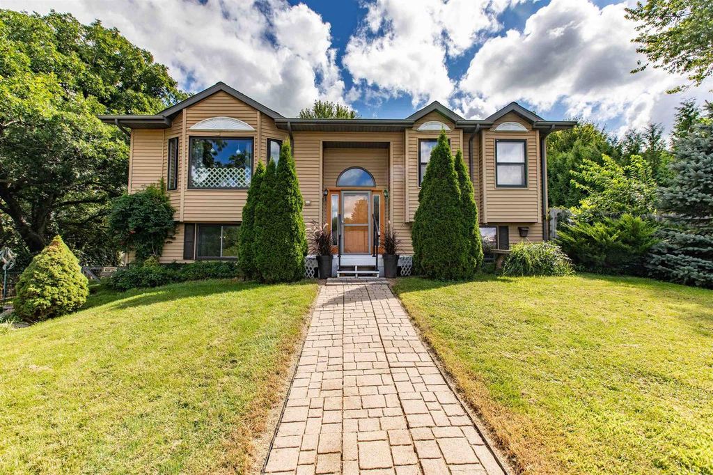 100 Jentz Drive, Potosi, WI 53820