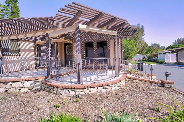 1919 W Coronet 128, Anaheim, CA 92801