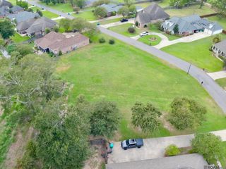 4325 Roseland Dr, Port Allen, LA 70767