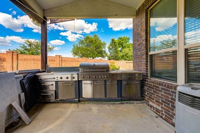 22822 Alderdale Lane, Tomball, TX 77375