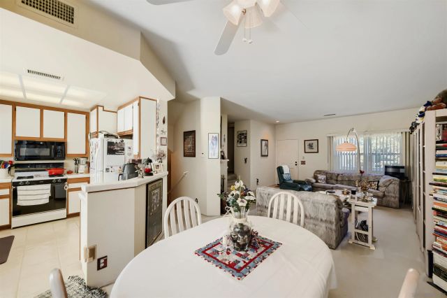 10070 Scripps Vista Way 17, San Diego, CA 92131