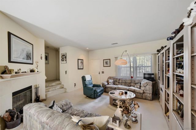 10070 Scripps Vista Way 17, San Diego, CA 92131