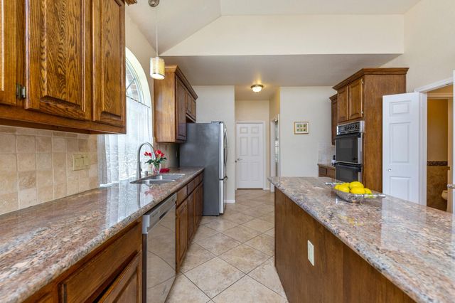 3902 Misty Morn Lane, Sugar Land, TX 77479