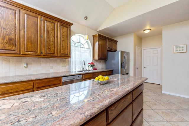 3902 Misty Morn Lane, Sugar Land, TX 77479