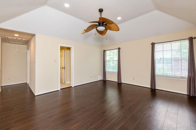 3902 Misty Morn Lane, Sugar Land, TX 77479