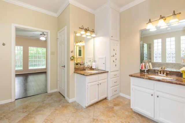 3902 Misty Morn Lane, Sugar Land, TX 77479