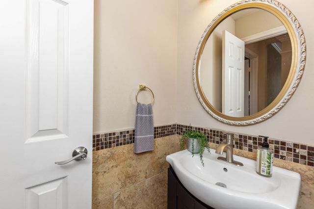 3902 Misty Morn Lane, Sugar Land, TX 77479