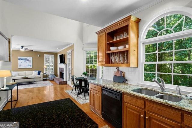 82 Old Mountain Place, Powder Springs, GA 30127
