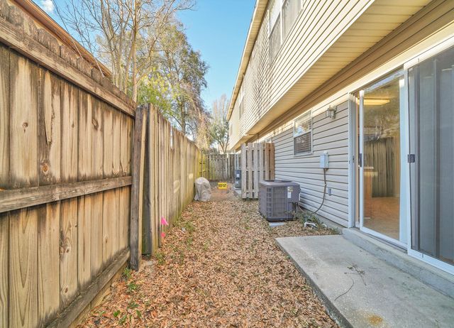 1022 Rockport Drive, Fort Walton Beach, FL 32547