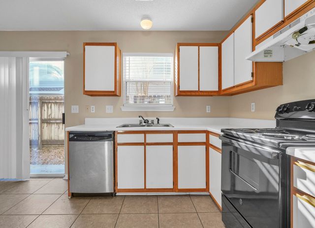 1022 Rockport Drive, Fort Walton Beach, FL 32547