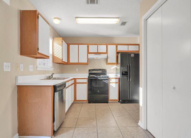 1022 Rockport Drive, Fort Walton Beach, FL 32547