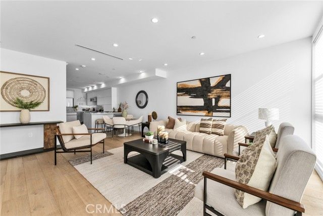 11341 Pearl St, Los Angeles, CA 90064