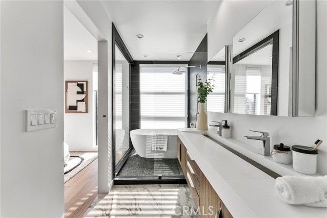 11341 Pearl St, Los Angeles, CA 90064