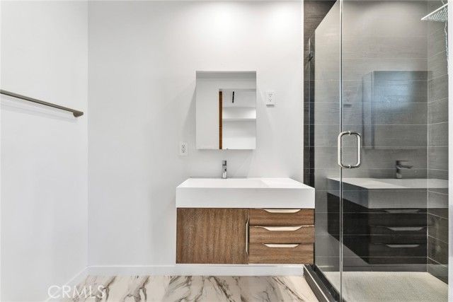 11341 Pearl St, Los Angeles, CA 90064