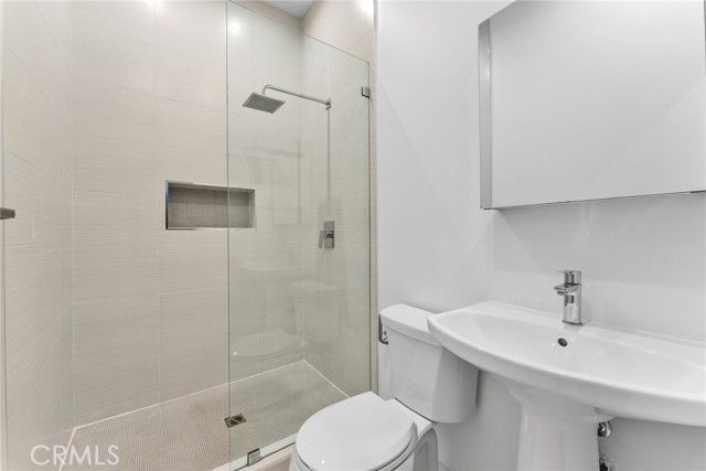 11341 Pearl St, Los Angeles, CA 90064