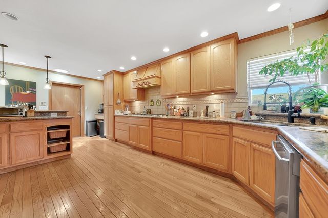 800 Cheney Ct, Lodi, CA 95242