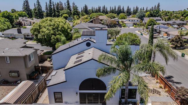 800 Cheney Ct, Lodi, CA 95242