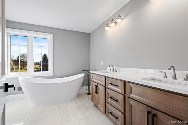 1356 Masters Drive, Metamora, MI 48455