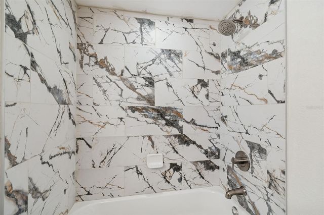 9412 N BROOKS STREET, Tampa, FL 33612