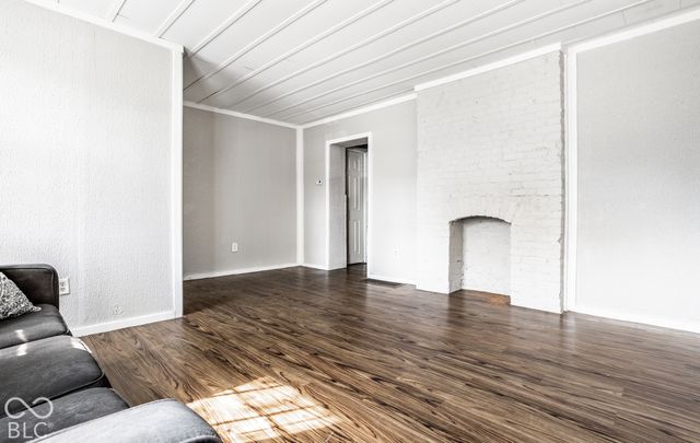1438 S Meridian Street B, Indianapolis, IN 46225