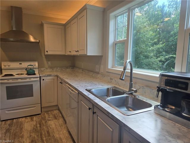 3431 US Highway 311, Madison, NC 27025