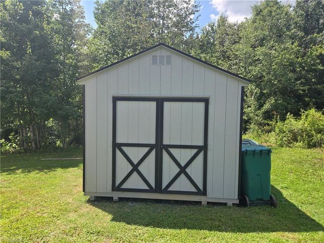 3431 US Highway 311, Madison, NC 27025