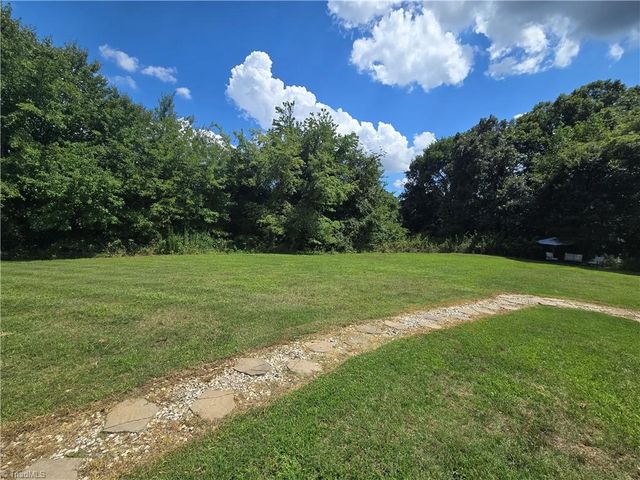 3431 US Highway 311, Madison, NC 27025