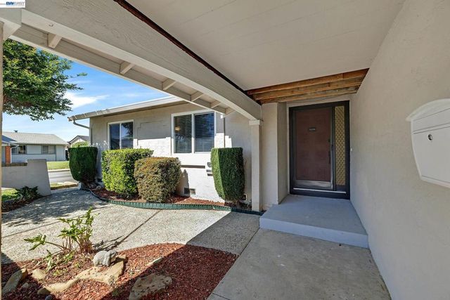 34104 Cromwell Pl, Fremont, CA 94555