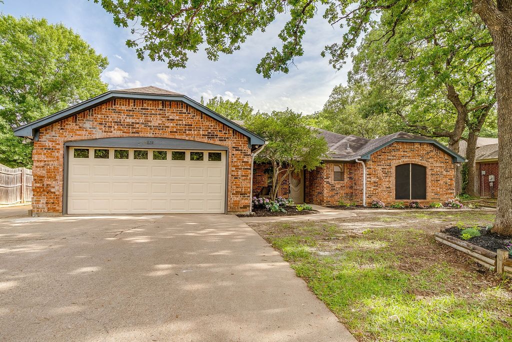 6824 Ridgewood Drive, North Richland Hills, TX 76182 — photo 2