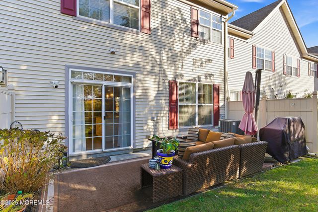 113 Persimmon Lane, Holmdel, NJ 07733