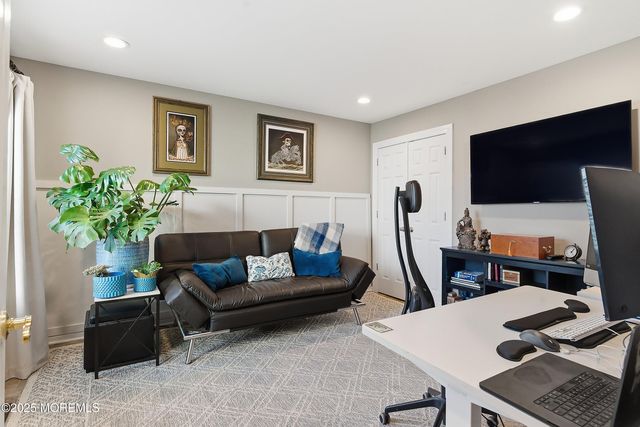 113 Persimmon Lane, Holmdel, NJ 07733