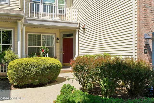 113 Persimmon Lane, Holmdel, NJ 07733