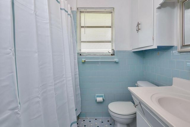 713 10th Avenue N, Lake Worth Beach, FL 33460