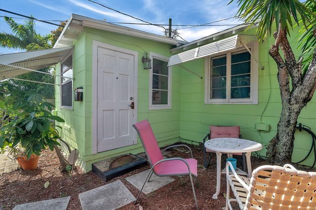 713 10th Avenue N, Lake Worth Beach, FL 33460