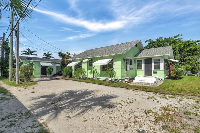 713 10th Avenue N, Lake Worth Beach, FL 33460