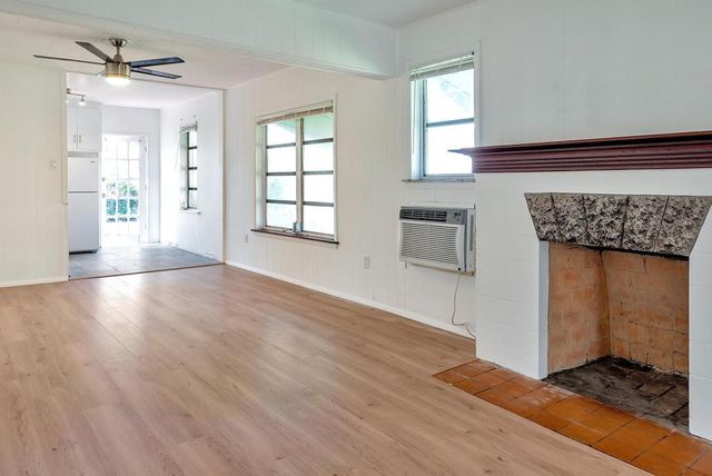 713 10th Avenue N, Lake Worth Beach, FL 33460